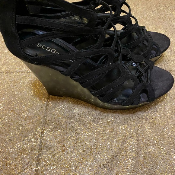 BCBG Rick Jet Black Wedge Heels, Women Size 8 (US) - Picture 3 of 4